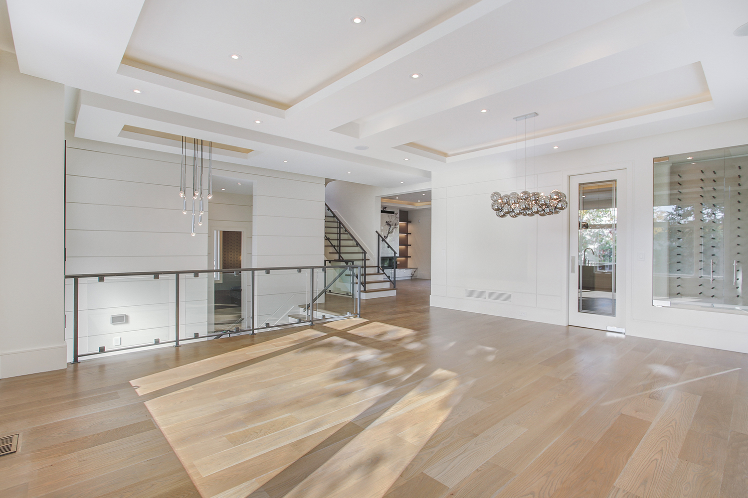 Venetian Development Group, Slider