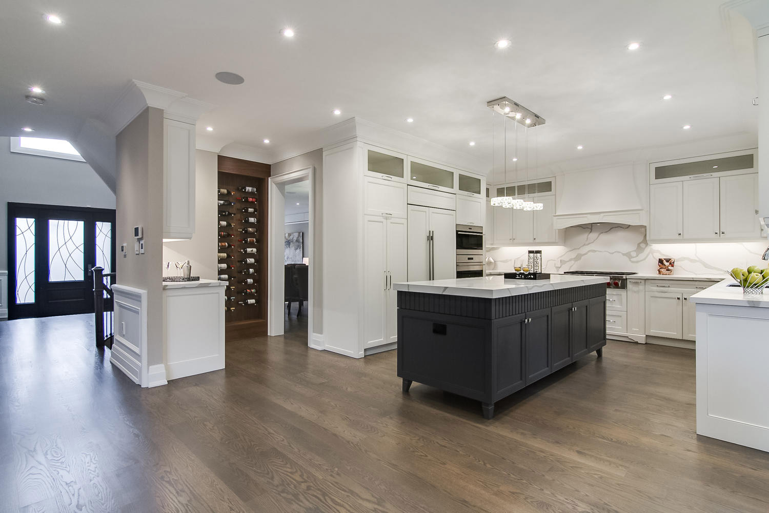 Venetian Development Group, Slider